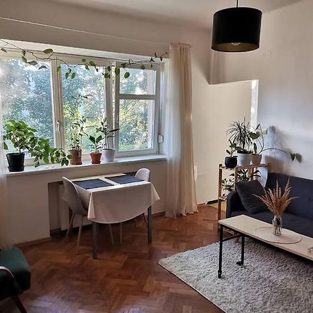 Cozy Studio In The City Centre Near Train Station Pressburg Exterior foto